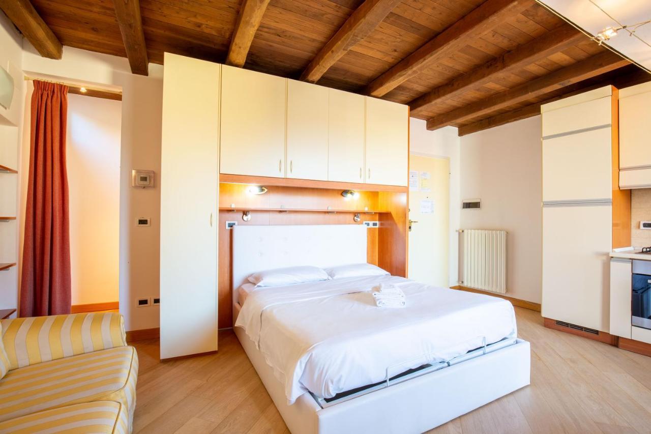 Santo Stefano Apartments - Bolognarooms Exteriör bild