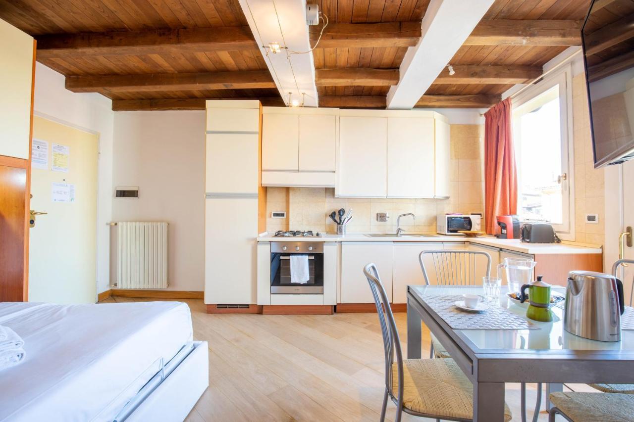 Santo Stefano Apartments - Bolognarooms Exteriör bild